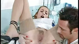 二つの男によって映画の中で女性 エロ ド ...