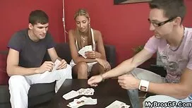 無料オンラインスラント金髪とクロスカント ...