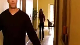 彼女はお尻とBlowjobを与えるひよこ ...